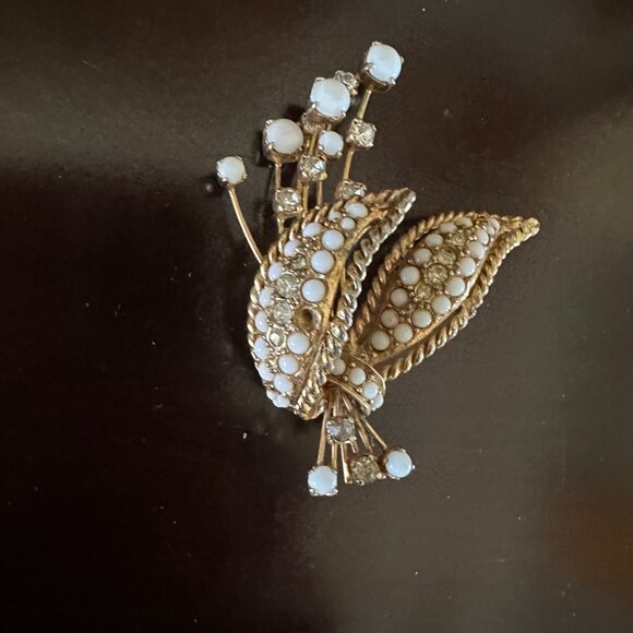 Rare Hattie Carnegie Signed Brooch Pin in Gold Faux Pearls & Rhinestones! - Picture 2 of 10